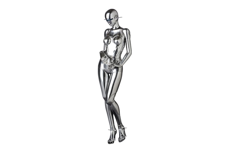 空山基打造「Sexy Robot」雕塑人偶| Hypebeast
