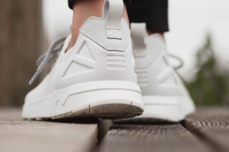 「白」の表現　白の表現 adidas Originals ZX Flux Adv X 全白配色| Hypebeast