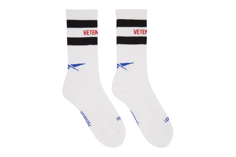 【正規】VETEMENTS x REEBOK ロゴ コラボ ソックス 35/38 関税込】最新作！VETEMENTS×Reebok☆コラボ ソックス 3色あり
