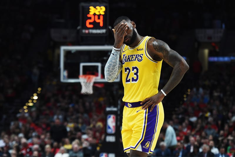 LeBron James 于 Lakers 首场 NBA 正规赛兵败 Portland Trail Blazers | Hypebeast