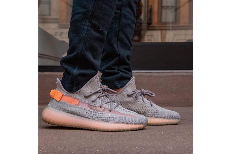 True form yeezy on on sale feet