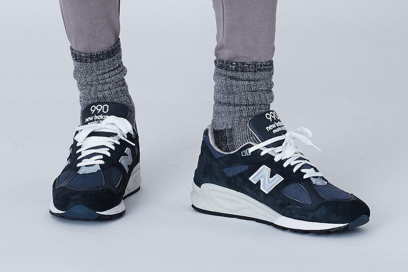 KITH 释出全新New Balance 联乘鞋款「Shark」990v2 及998 | Hypebeast