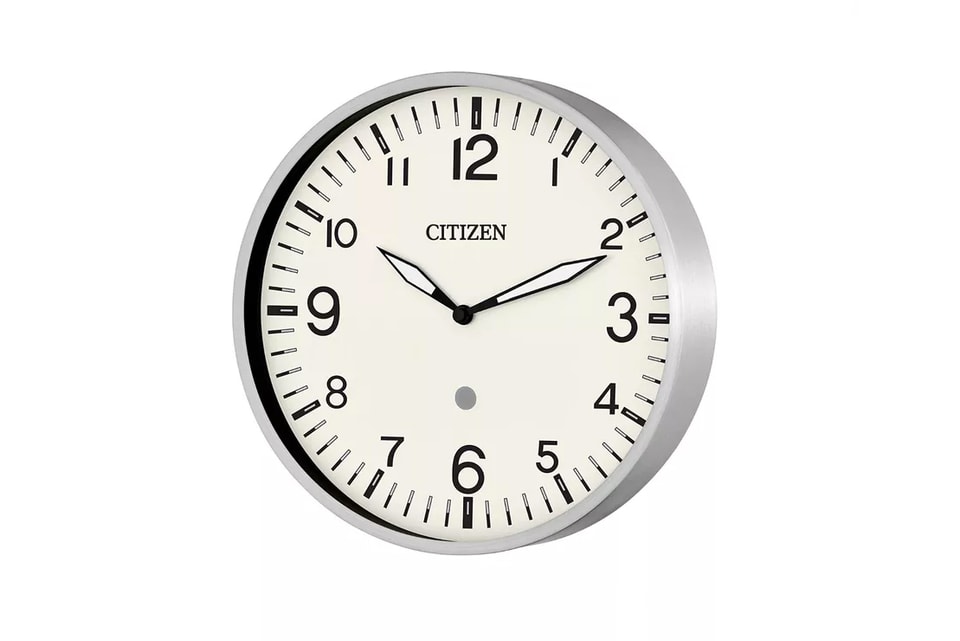 Amazon 携手 Citizen 推出智能化经典 Echo 挂钟 HYPEBEAST