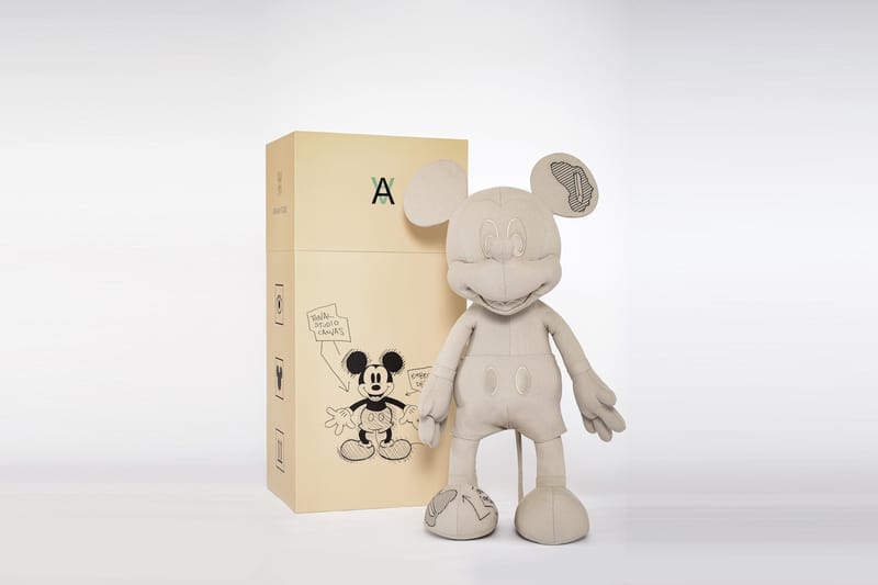 Disney x Daniel Arsham x APPortfolio 三方联名系列| Hypebeast