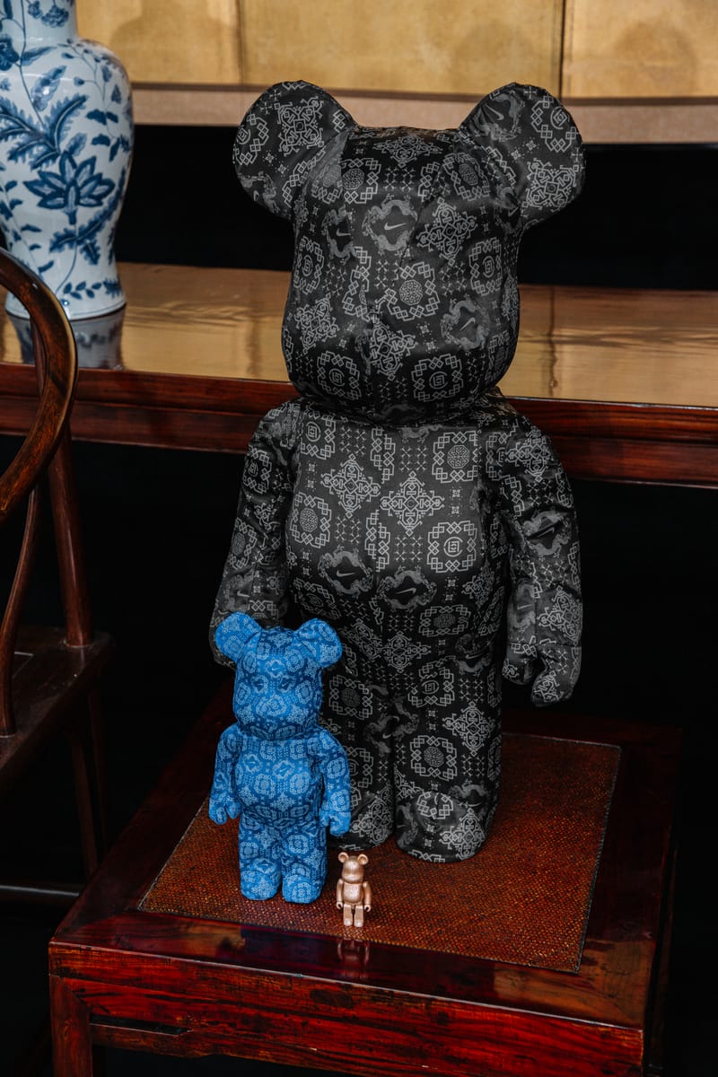 CLOT x Nike x Medicom Toy 三方联乘BE@RBRICK 1000% 发售情报