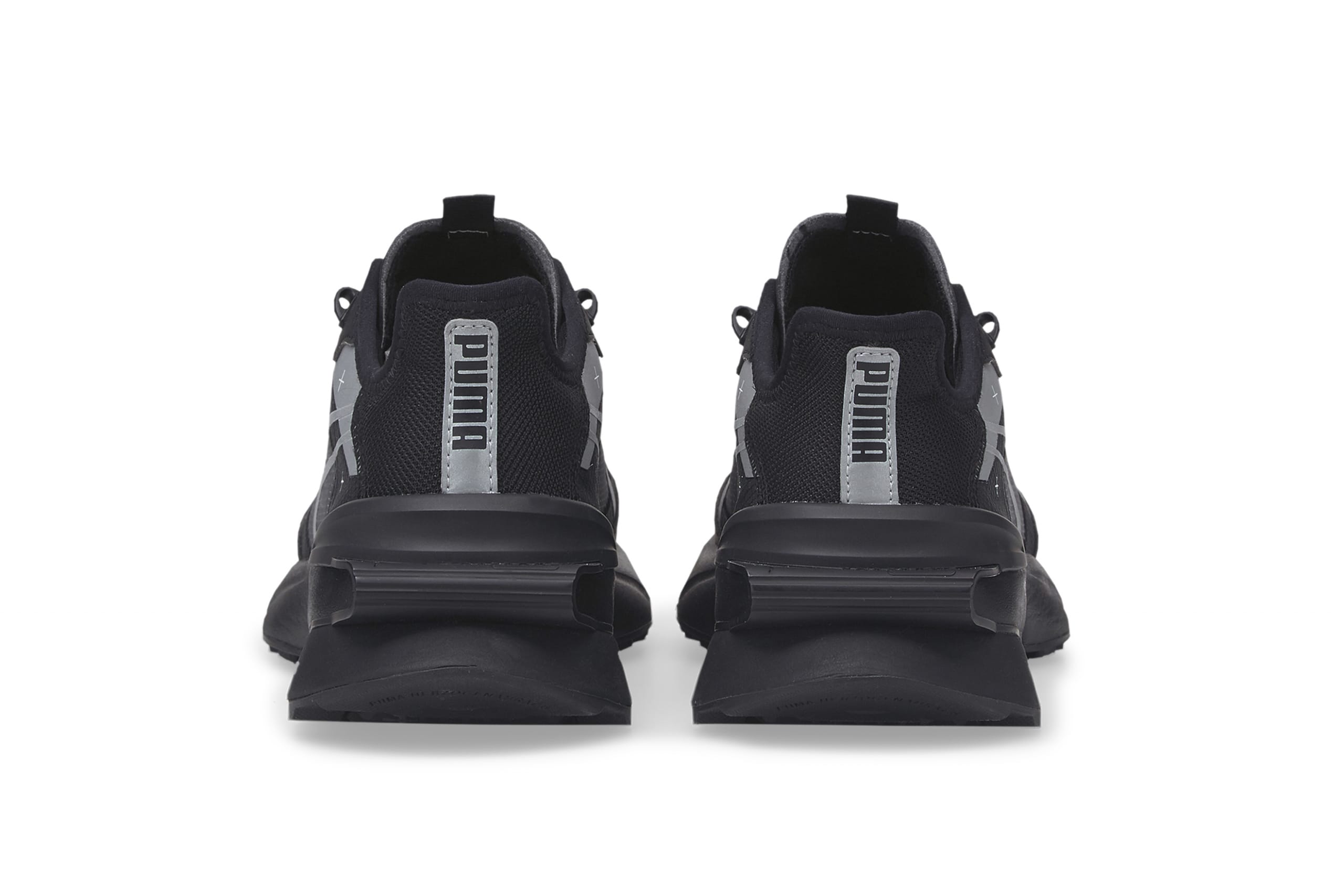 PUMA 释出全黑PWRFRAME OP-1 Tech 限量鞋款| Hypebeast
