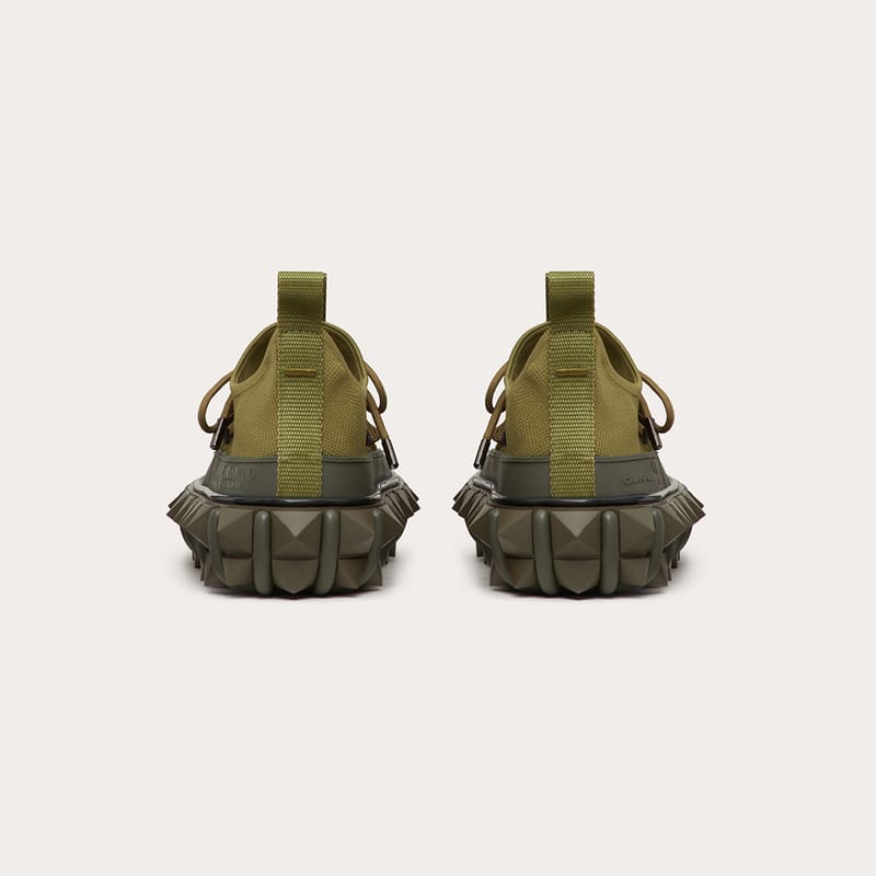 Craig Green x Valentino Garavani Rockstud X 联名运动鞋系列登场