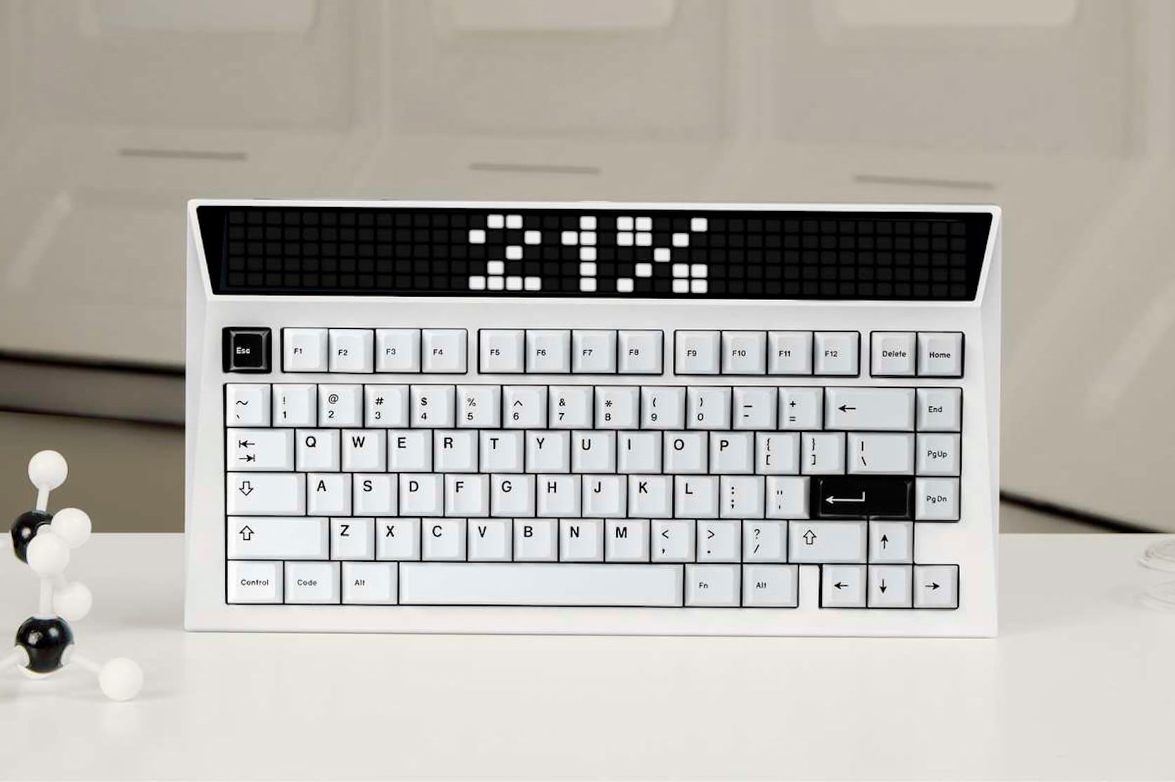Angry Miao 推出全新CYBERBOARD R3 键盘系列| Hypebeast