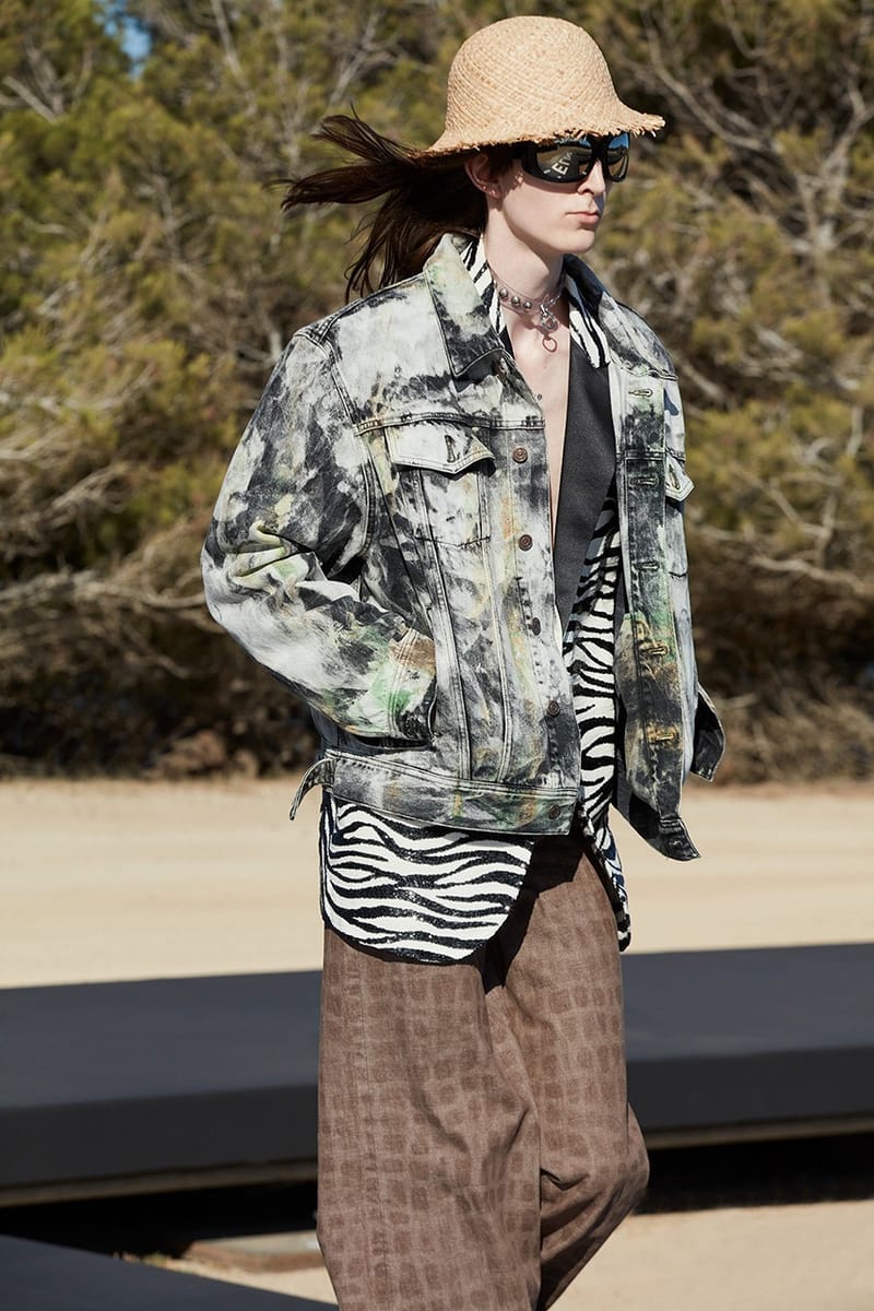 非売品 COSMIC CRUISER & CELINE HOMME トートバッグ CELINE HOMME 特邀众艺术家诠释2022 夏季系列「COSMIC CRUISER