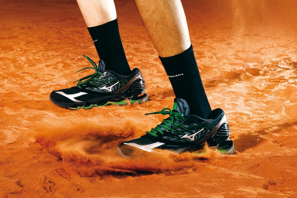 Randomevent joins hands with MIZUNO to bring WAVE PROPHECY LS RDET