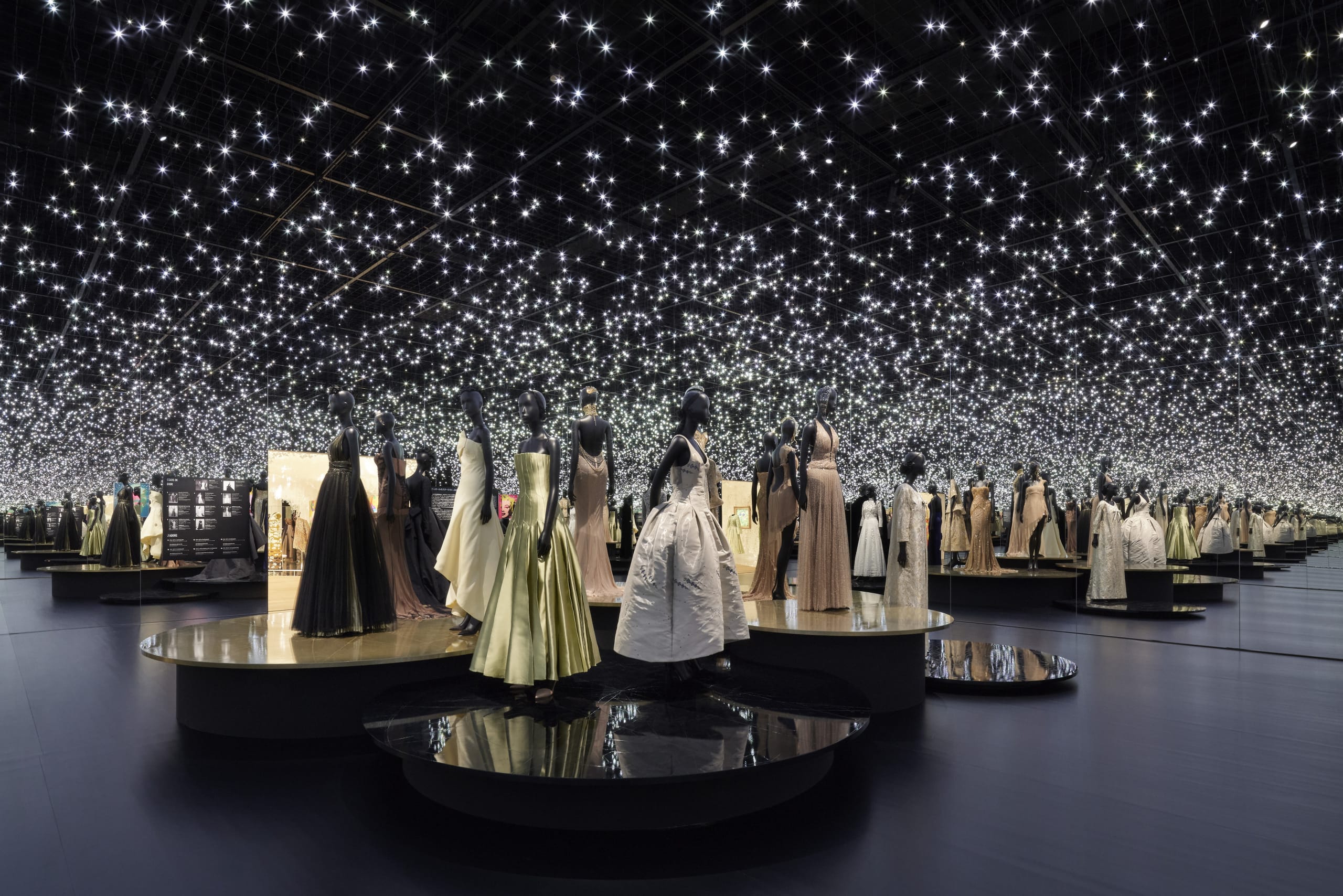 Christian Dior: Designer of Dreams》展览正式登陆东京都现代美术馆