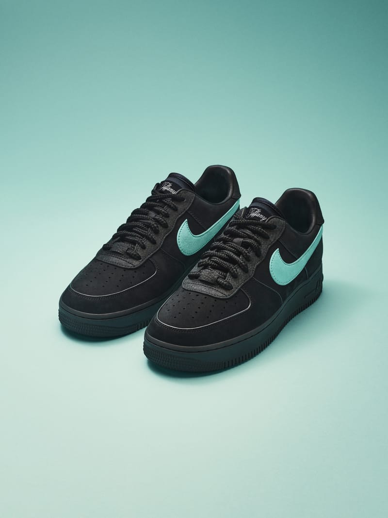 Tiffany & Co. x Nike Air Force 1 官方图集及发售信息正式揭晓| Hypebeast