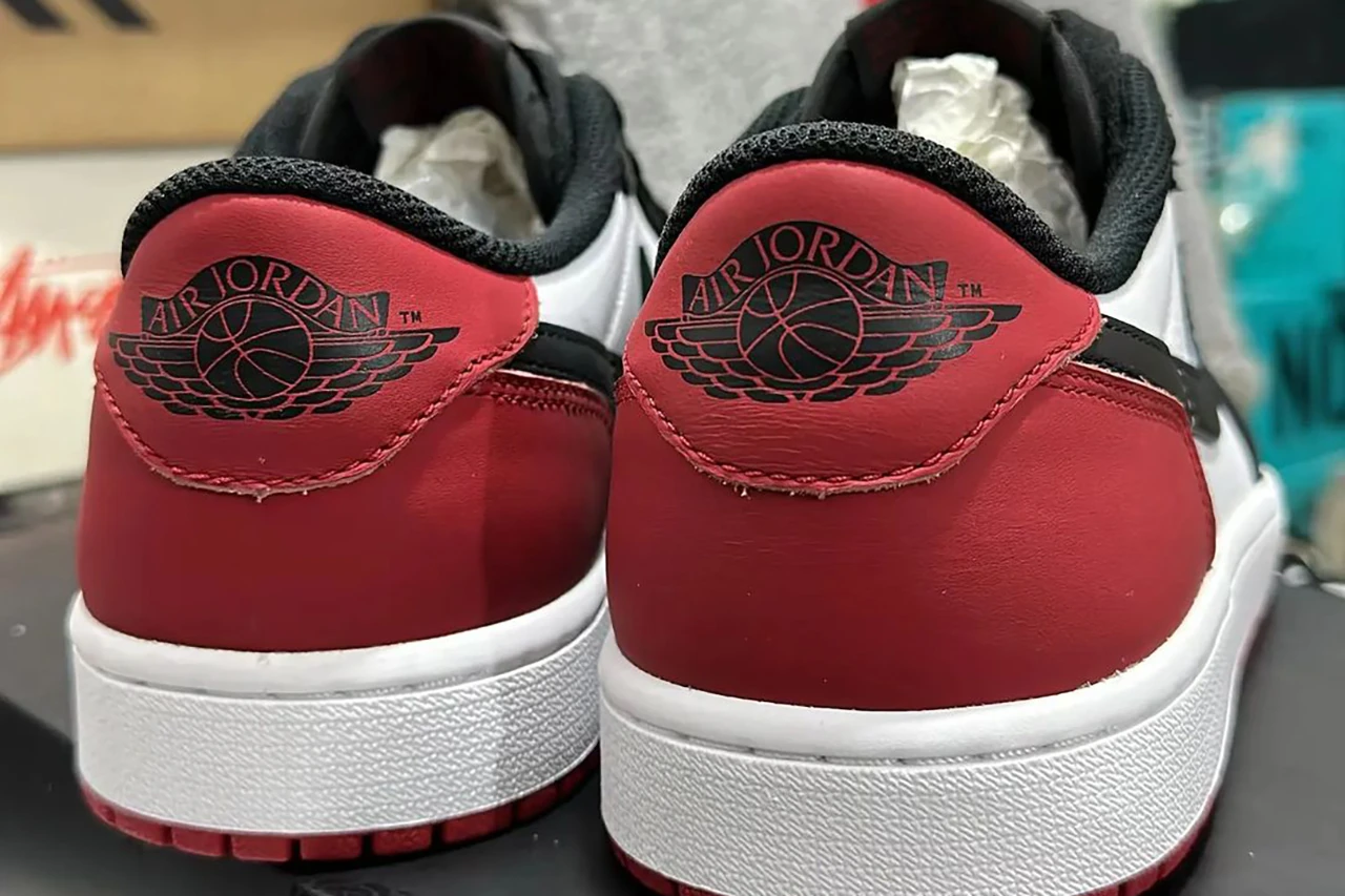 Air Jordan 1 Low OG 最新配色「Black Toe」率先曝光| Hypebeast