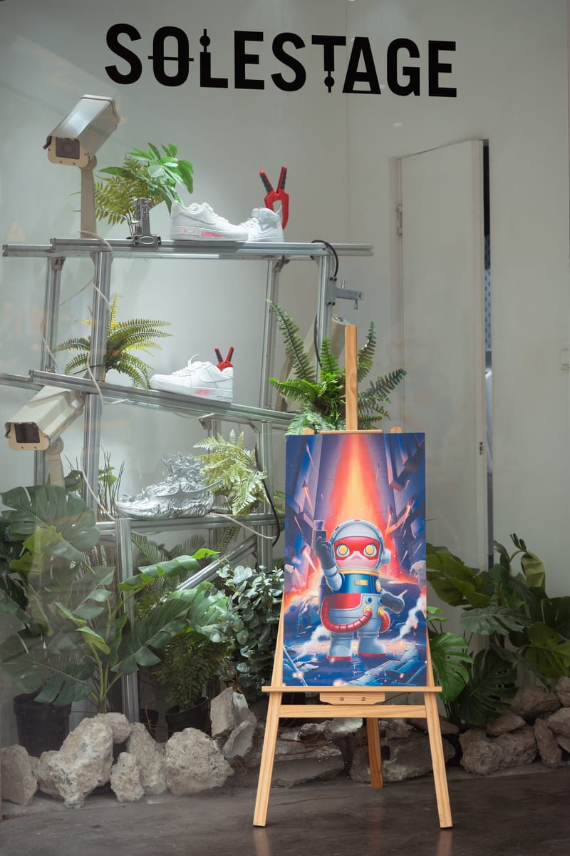 POP MART 释出全新MEGA SPACE MOLLY 1000% RX-78-2 高达特别版| Hypebeast