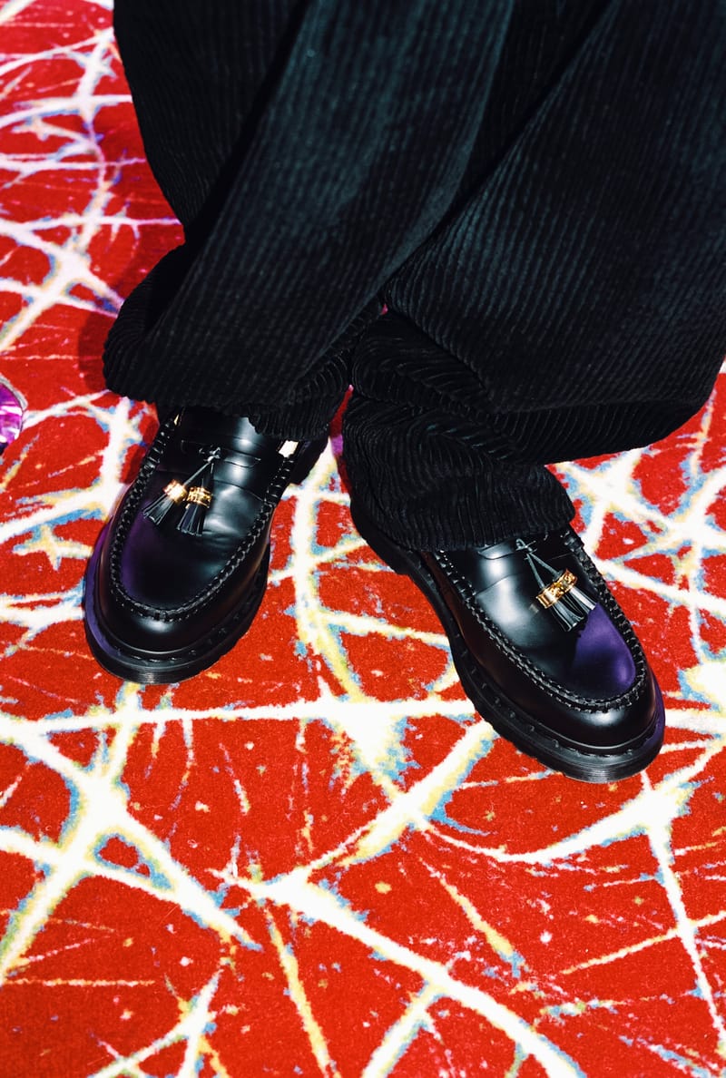 独家首发！Supreme x Dr. Martens 2023 春季联名系列发布| Hypebeast