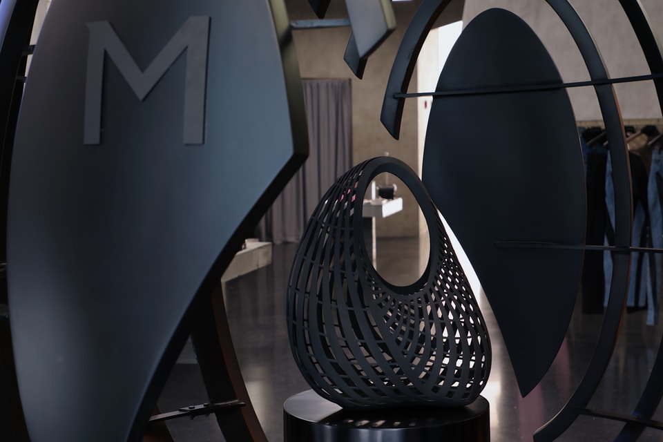 走进 MUGLER x MACHINEA 限时活动 Hypebeast