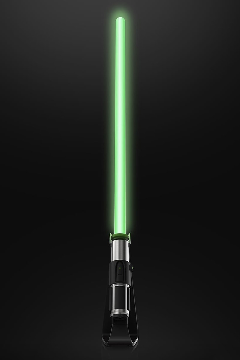 Hasbro 推出《Star Wars》全新尤达样式收藏光剑 | Hypebeast