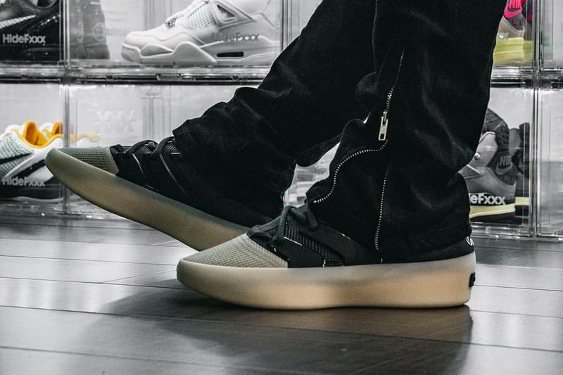 率先近赏Fear of God x adidas Basketball 最新联名鞋款| Hypebeast