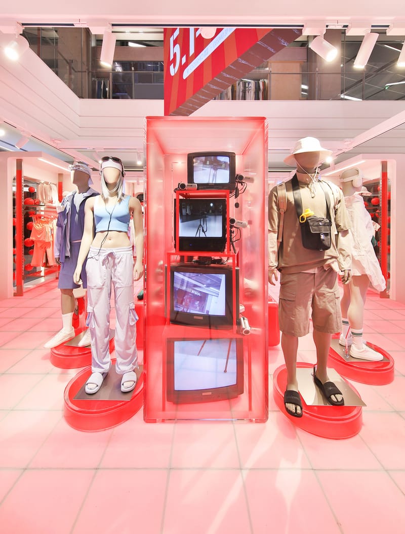 走进lululemon 首个Z 世代快闪店| Hypebeast