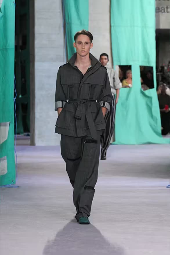 夏日探险!Daniel Lee 执掌 Burberry 2025 夏季系列大秀登场 | Hypebeast