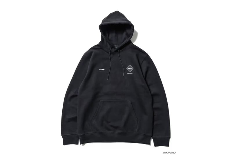 F.C.Real Bristol 携手《BLUE LOCK》推出最新联名系列| Hypebeast