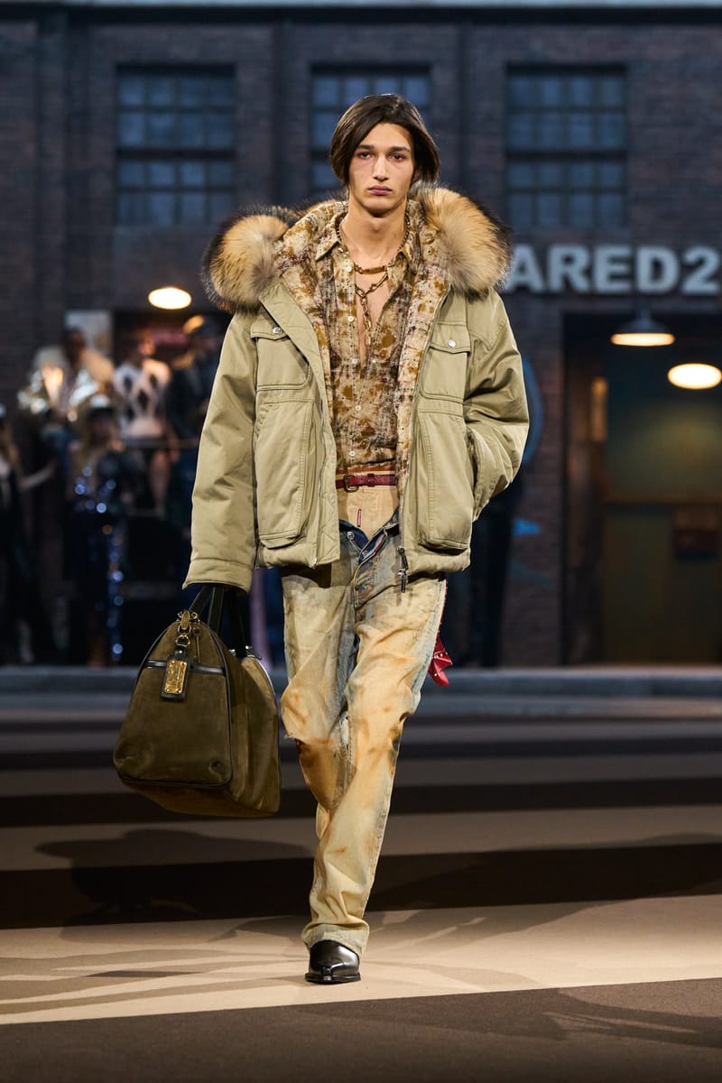 【秋冬に大活躍】DSQUARED2 ブロマンス スローチ フーディー Dsquared2 2025 秋冬装系列发布| Hypebeast