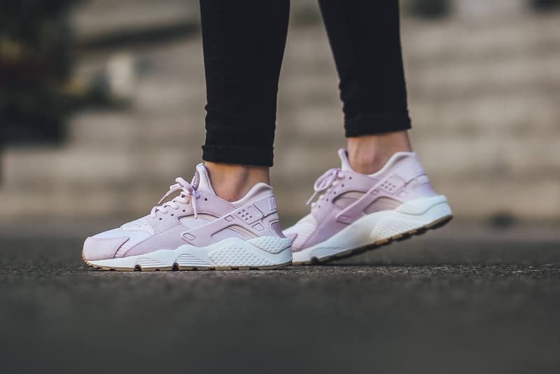 nike huarache lilac