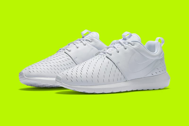 roshe run off white