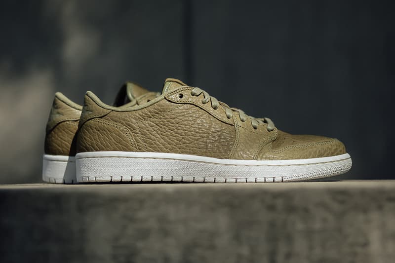jordan 1 low swooshless