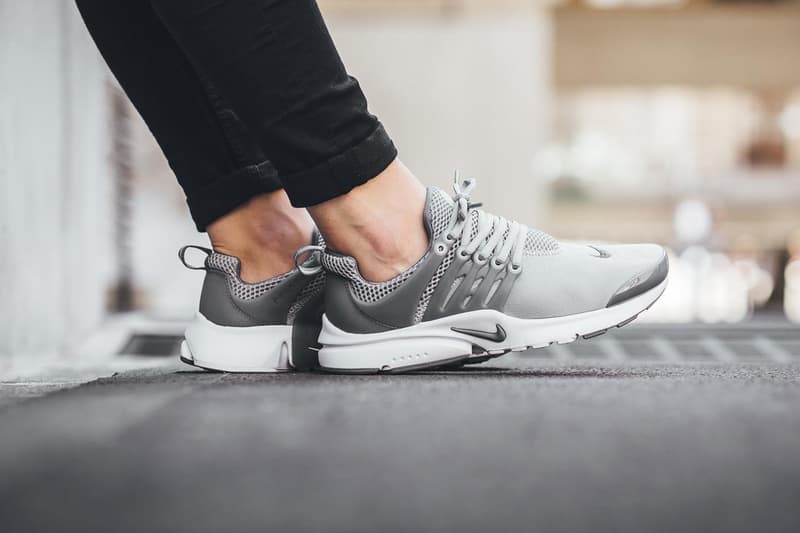 reflective sneakers nike