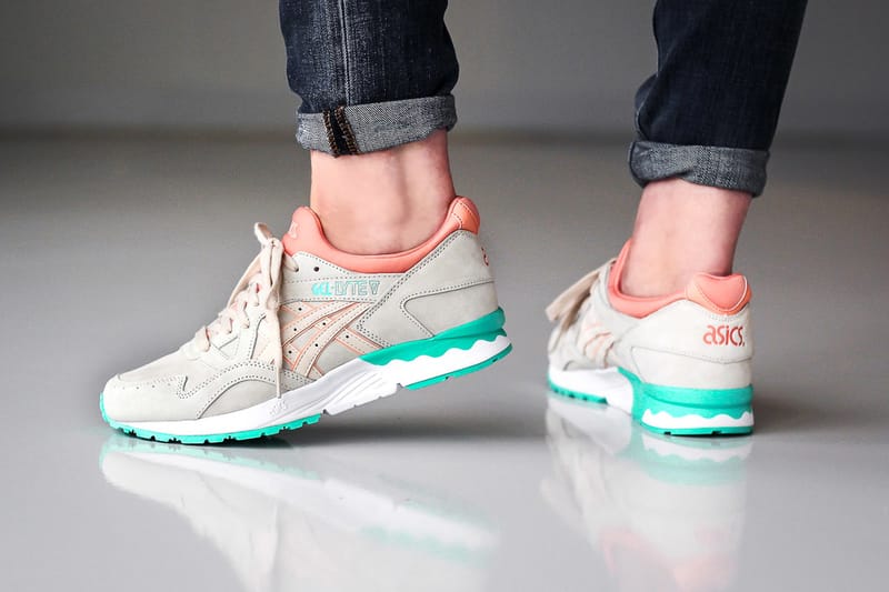 Asics gel lyte hot sale v whisper pink