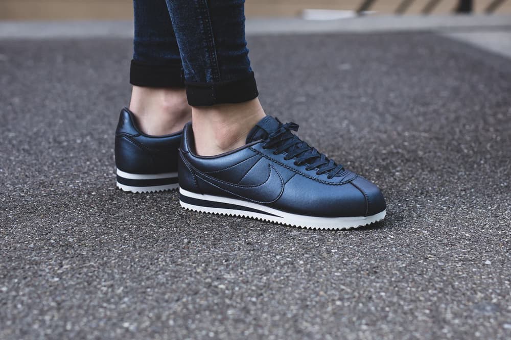 nike classic cortez leather blue