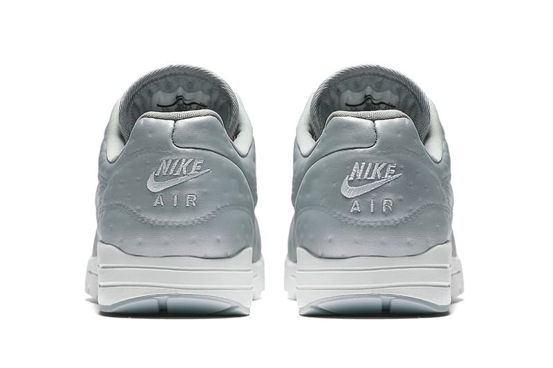 nike air max shiny silver