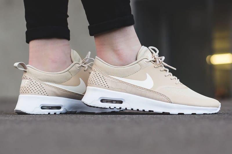 oatmeal nike air max