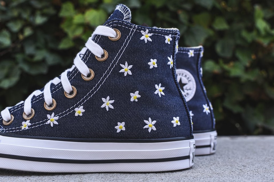 denim daisy converse