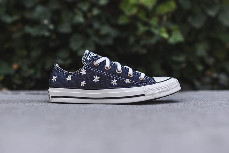 denim daisy converse