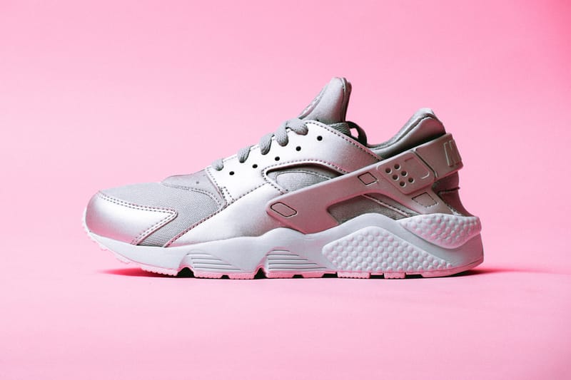 Metallic pink huaraches best sale