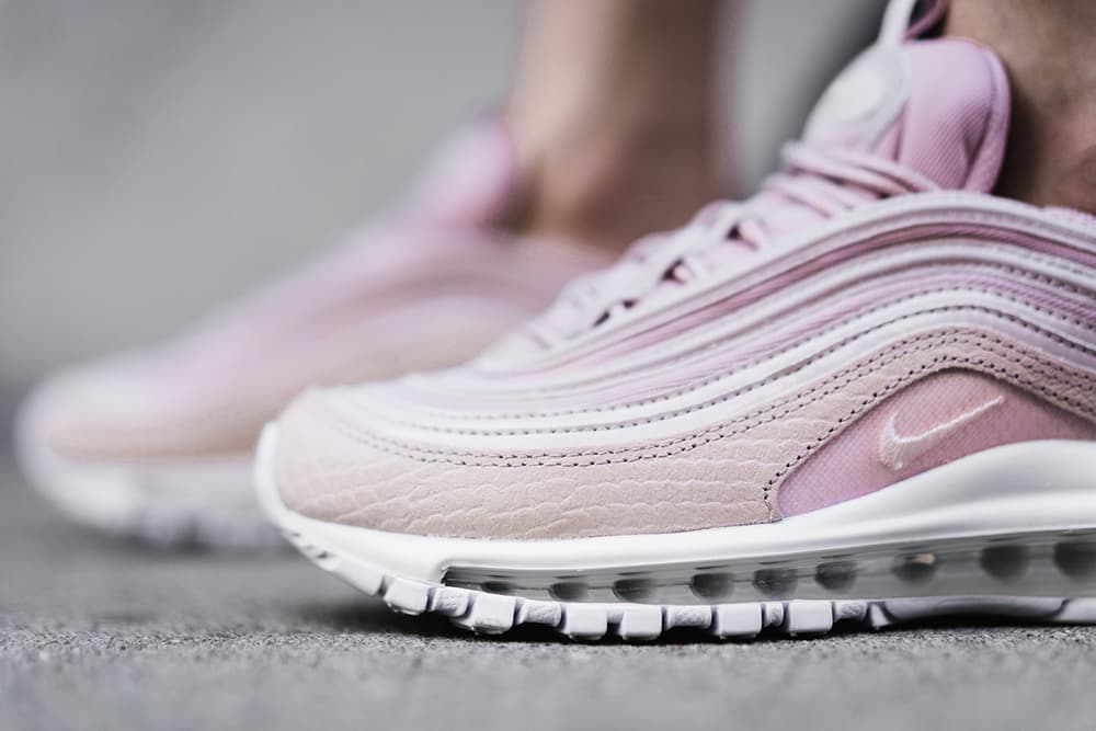 gray and pink air max 97
