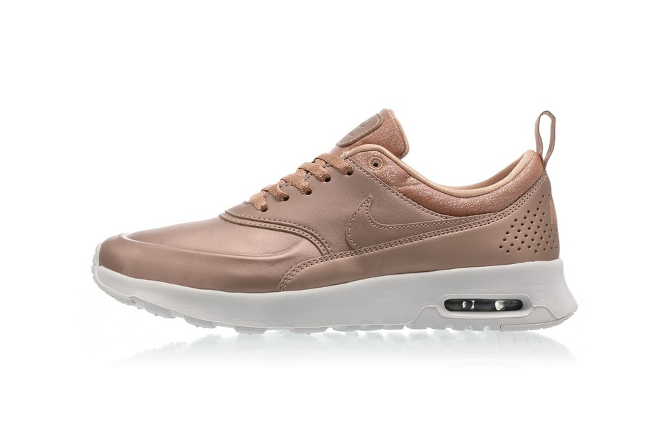 nike thea air max boot