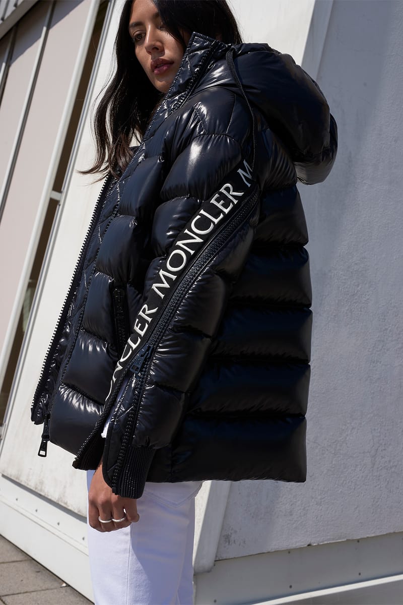 Moncler best sale glossy puffer