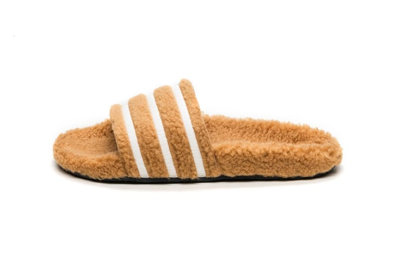 Adidas slippers 2017 online