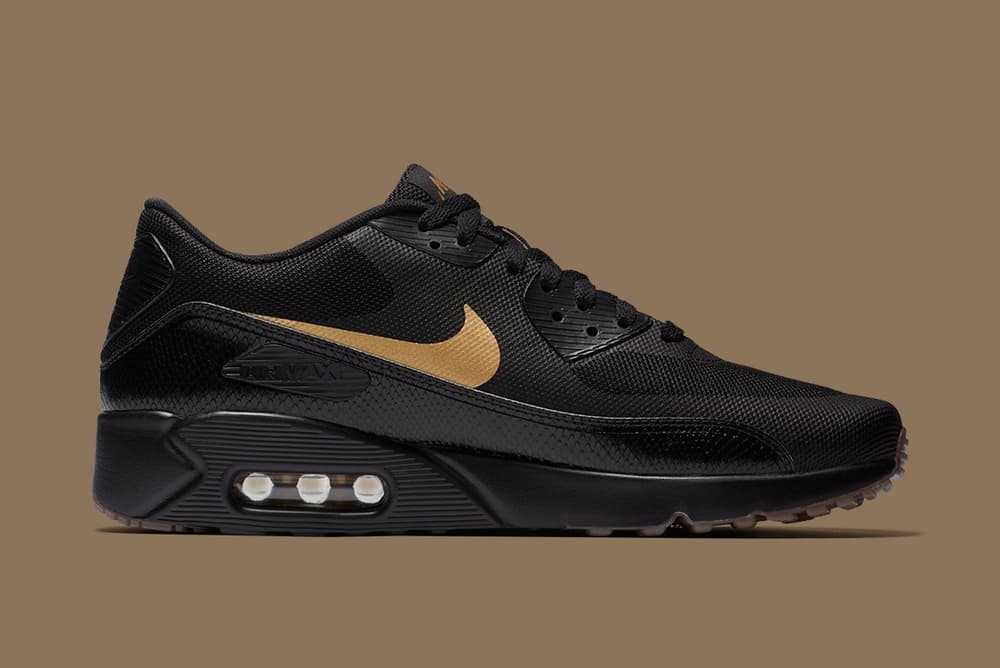 air max nike black and gold