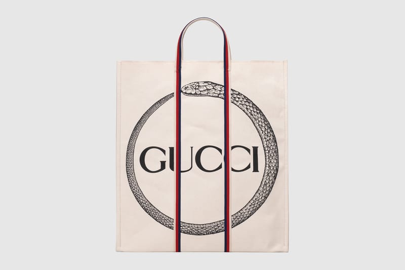 Gucci logo discount supreme canvas tote