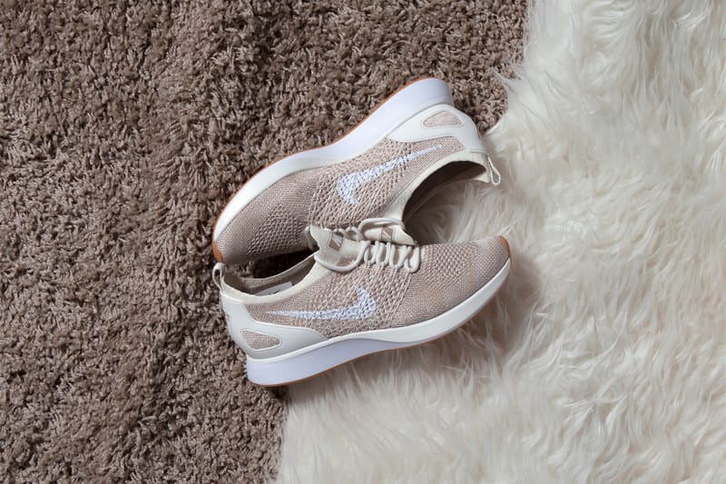 Nike air zoom 2025 mariah flyknit racer beige