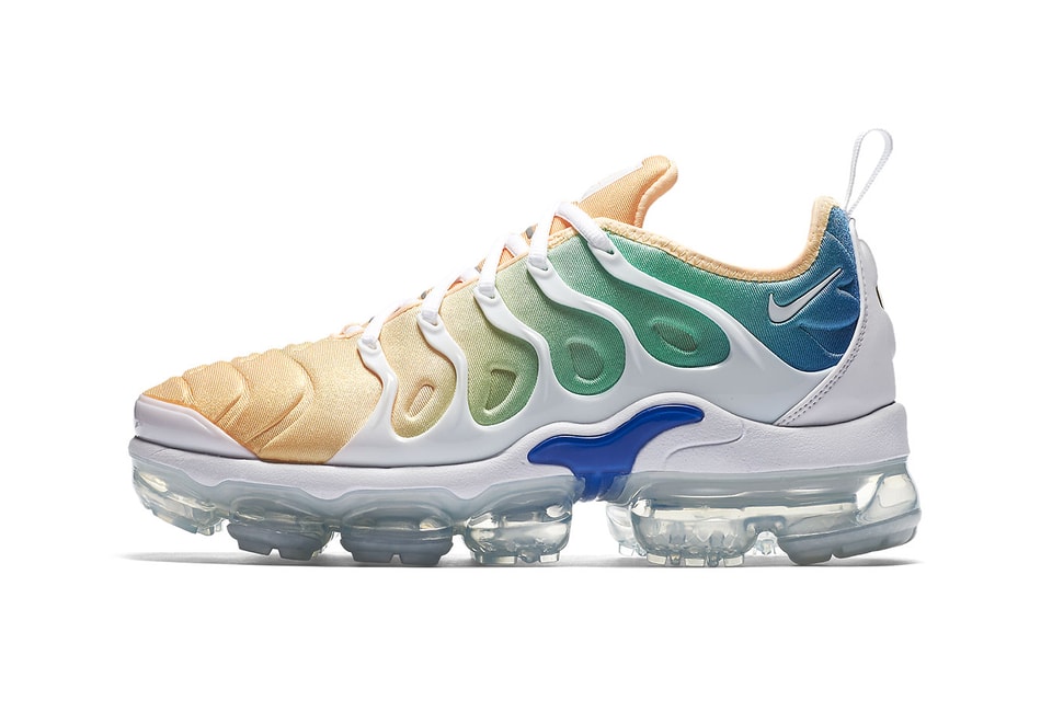 green and blue vapormax