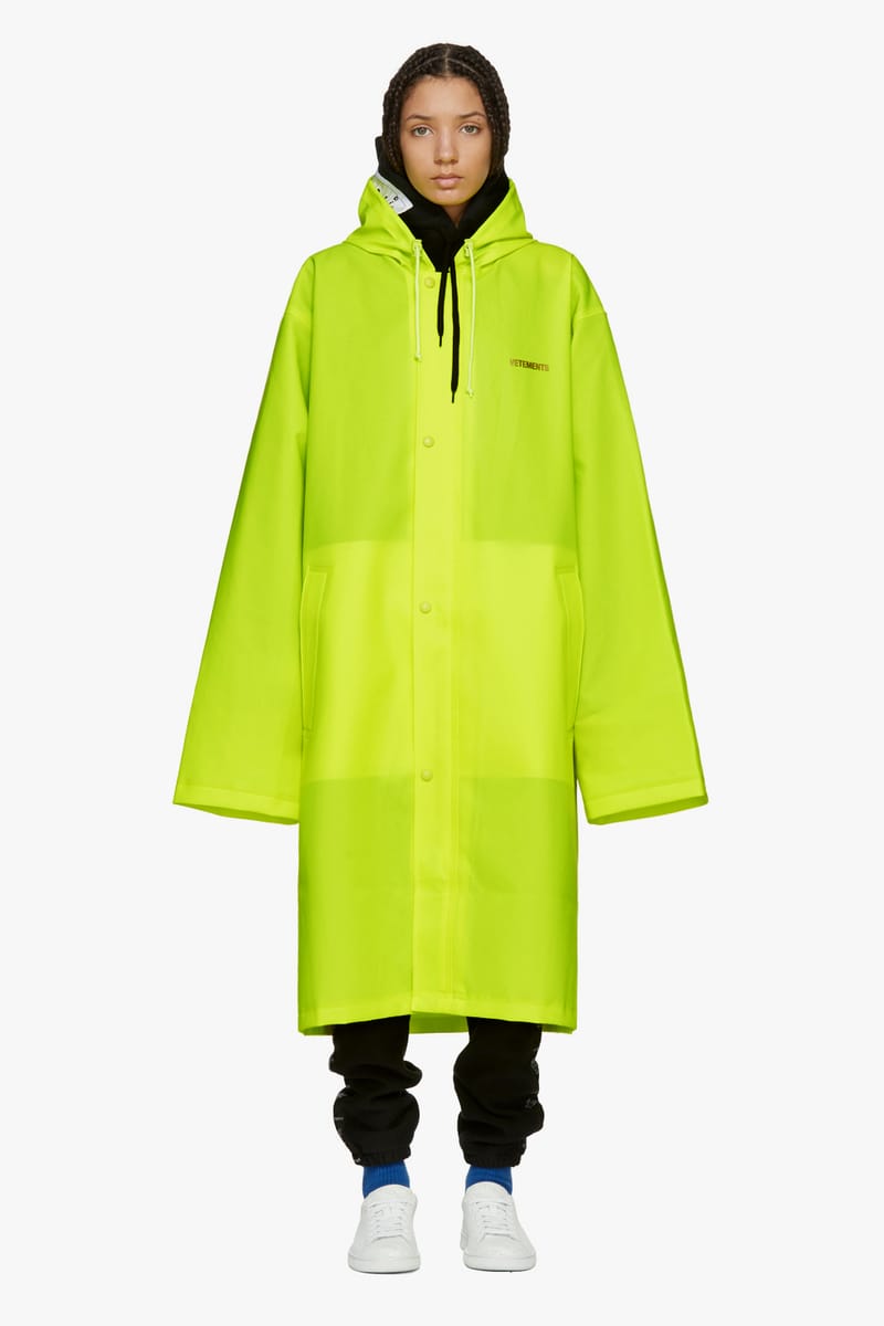 Dhl hot sale vetements raincoat