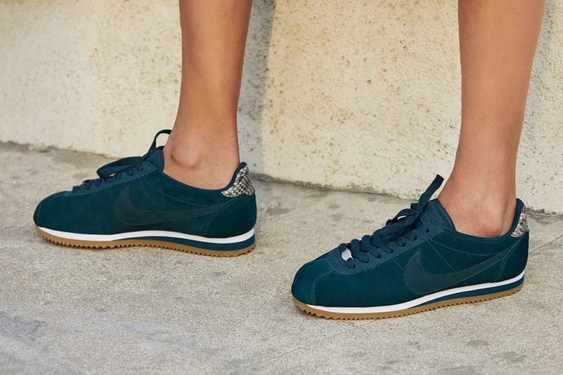 Nike cortez hot sale alc midnight spruce