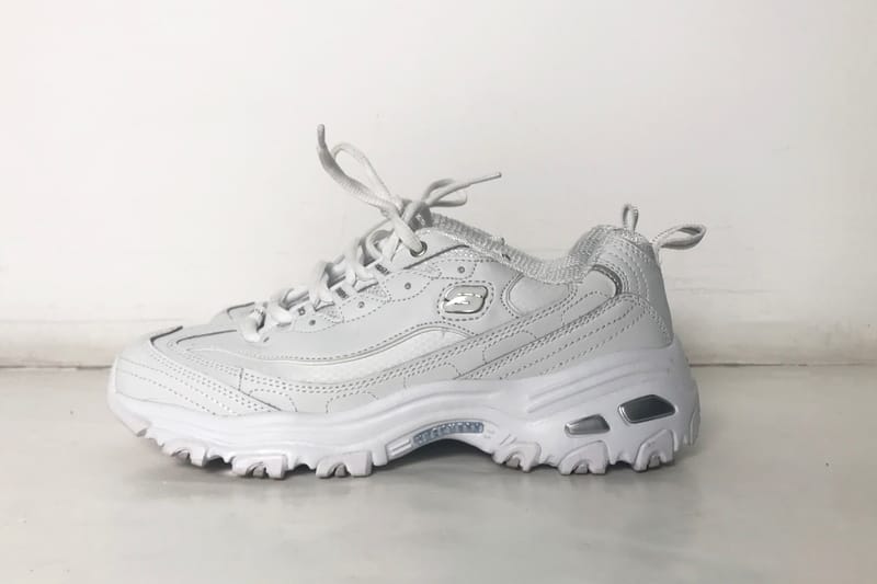 White hotsell chunky skechers