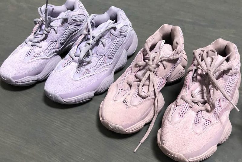 Kanye West Teases New YEEZY Footwear in Pink | Hypebae | Tenis