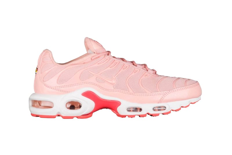 Nike air max on sale plus pink womens